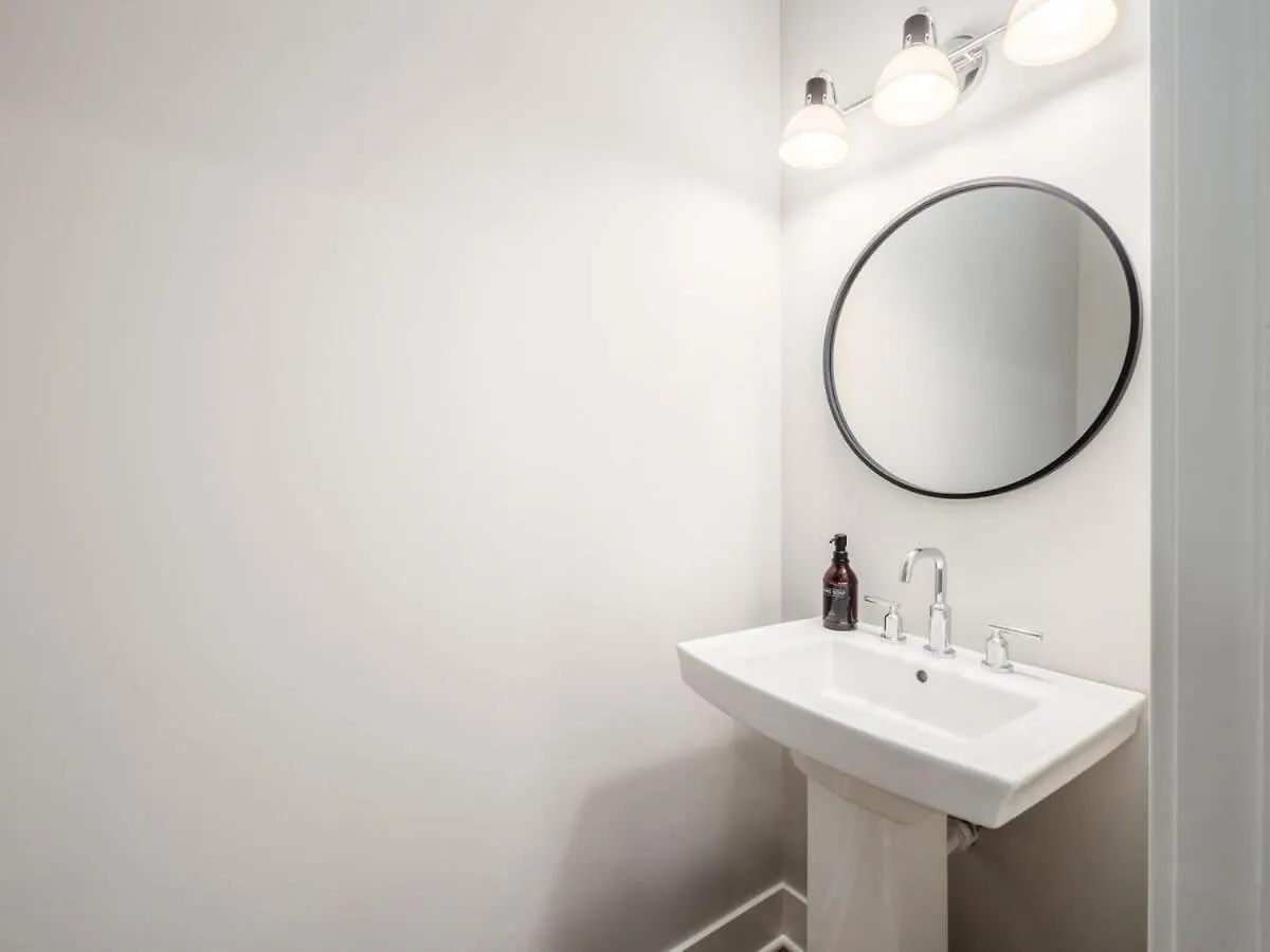 Chateau In The Village - Brand New 3Bd 5Ba Columbus